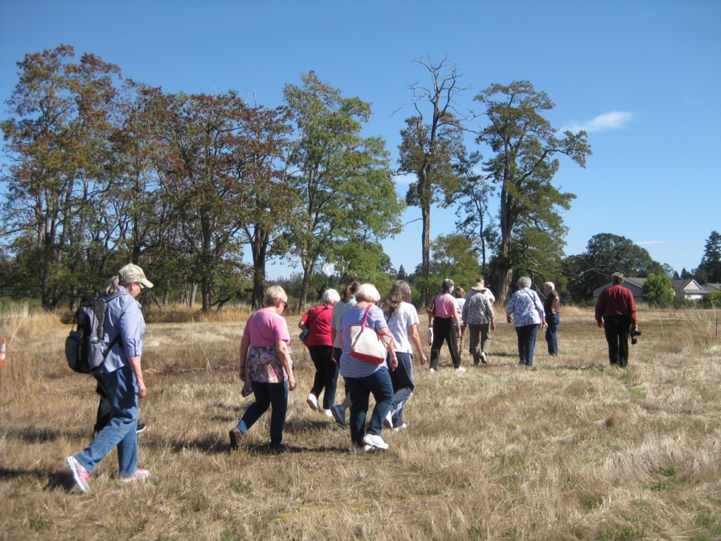 1843 Fort Nisqually, group touring. Photo Carol Estep, DuPont Historical Society.